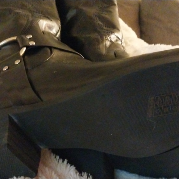 NEW! Never worn! Black Vegan Leather Silver toe Boots ! - Picture 5 of 9